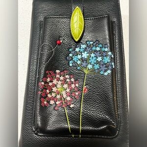 ESPE brand Vegan Floral Crossbody Wallet Organizer | Like New | 9” Travel Purse